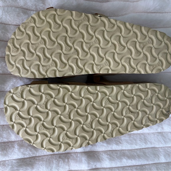 Birkenstock Tan Leather Sandals with Cute Braided detail - Picture 3 of 4